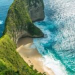 manta-bay-or-kelingking-beach-on-nusa-penida-island-bali-indonesia.jpg